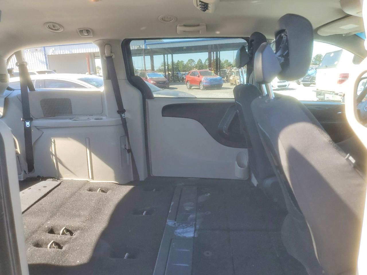 2017 Dodge Grand Caravan Se - zdjęcie 11