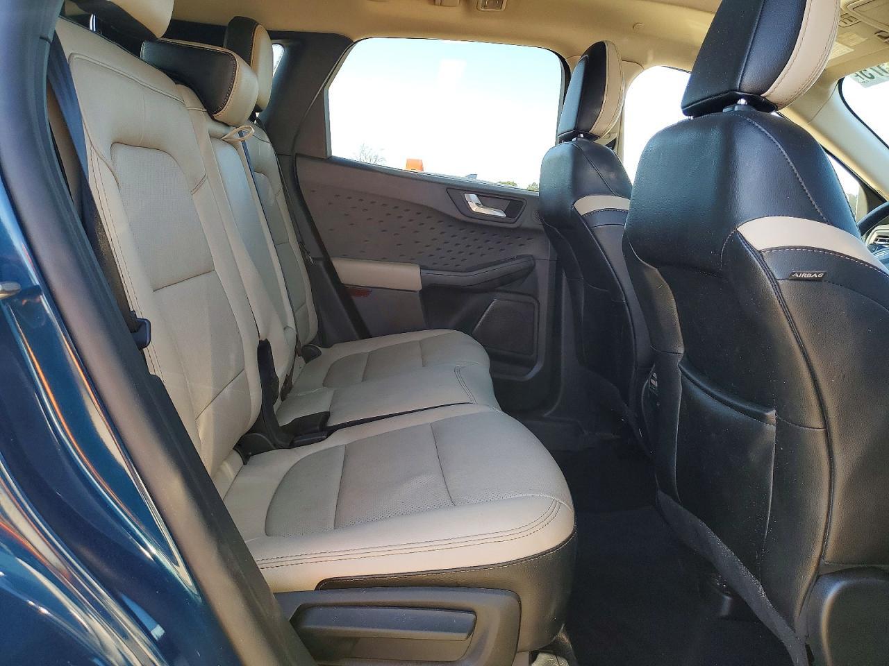 2020 Ford Escape Titanium - zdjęcie 11