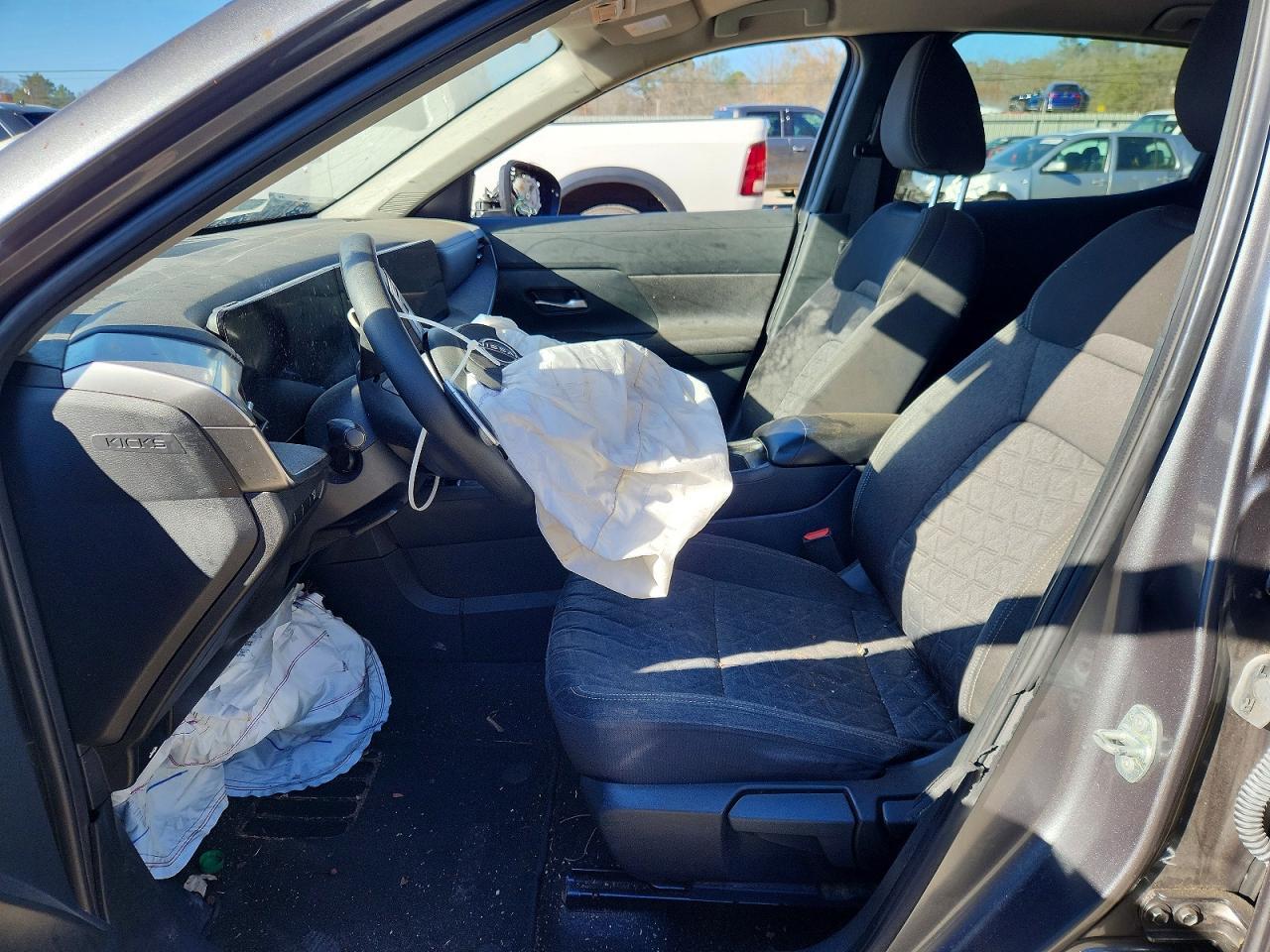 2025 Nissan Kicks Sv - zdjęcie 7