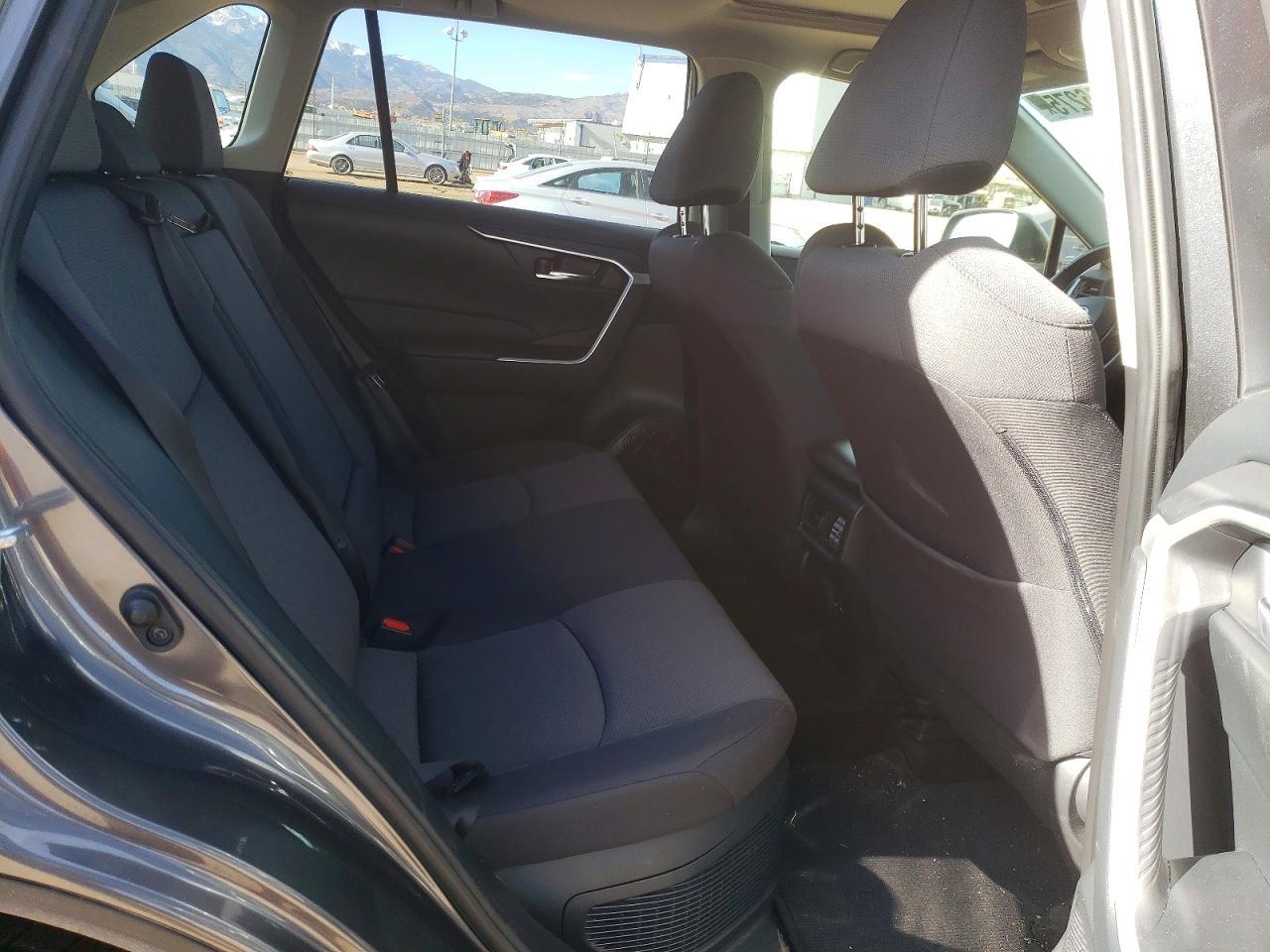 2023 Toyota Rav4 Xle - zdjęcie 10