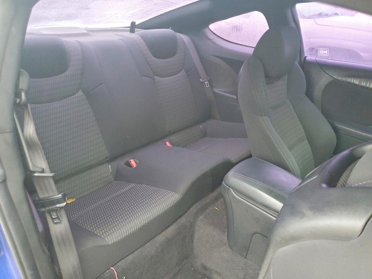 2013 Hyundai Genesis Coupe 2.0T - zdjęcie 10