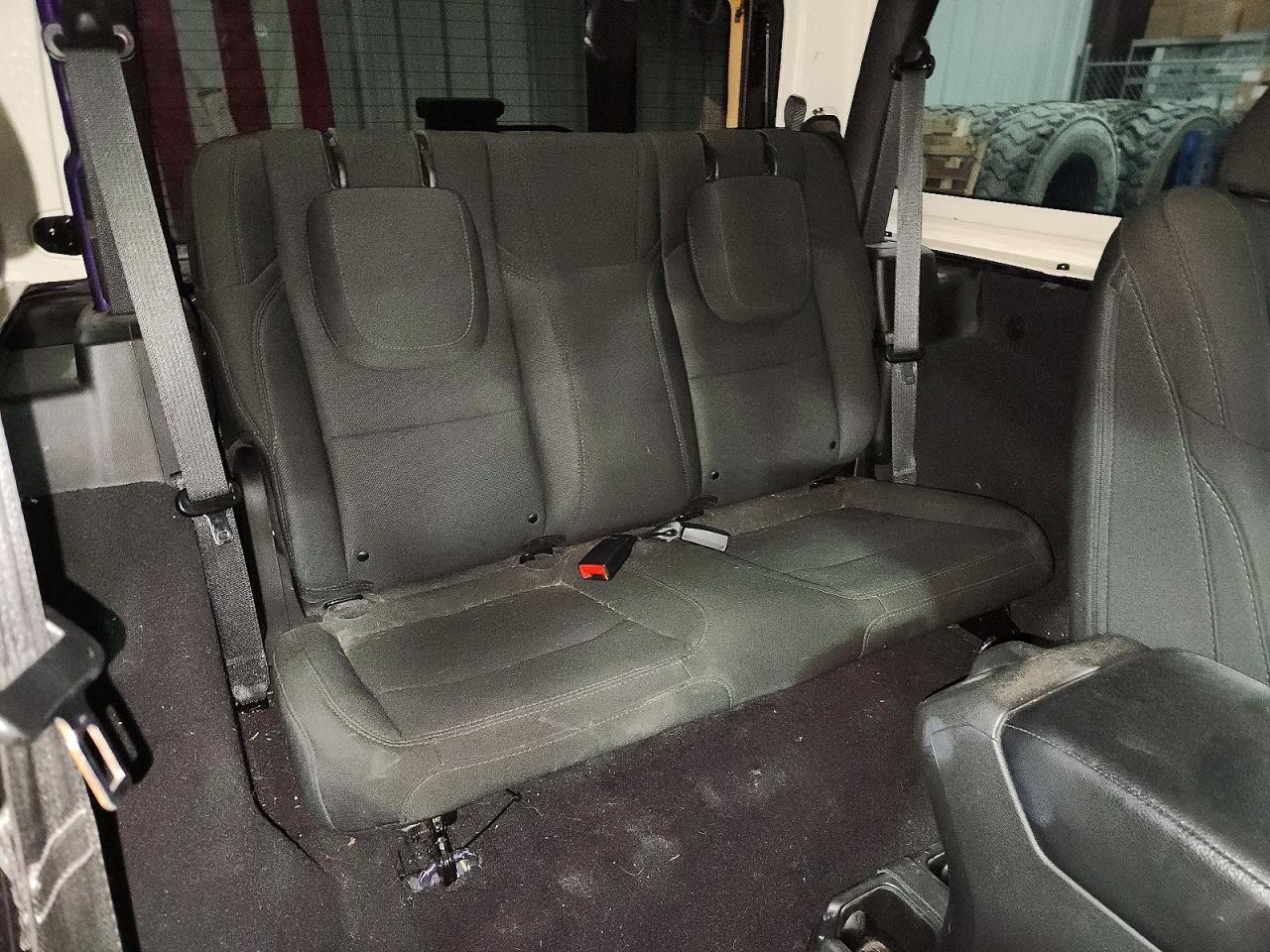 2023 Jeep Wrangler Sport - zdjęcie 10