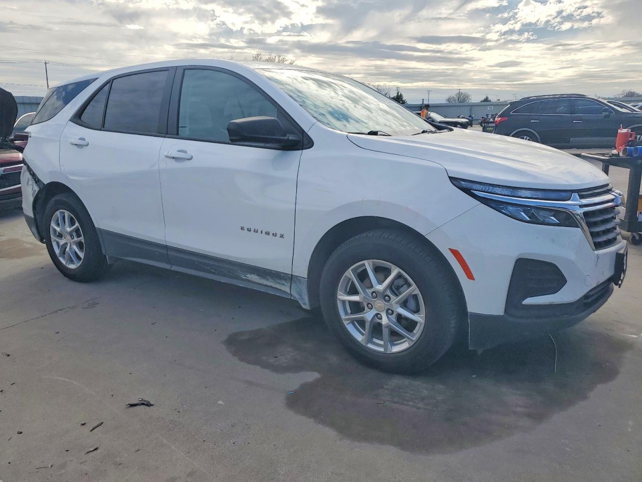 2024 Chevrolet Equinox Ls - zdjęcie 4