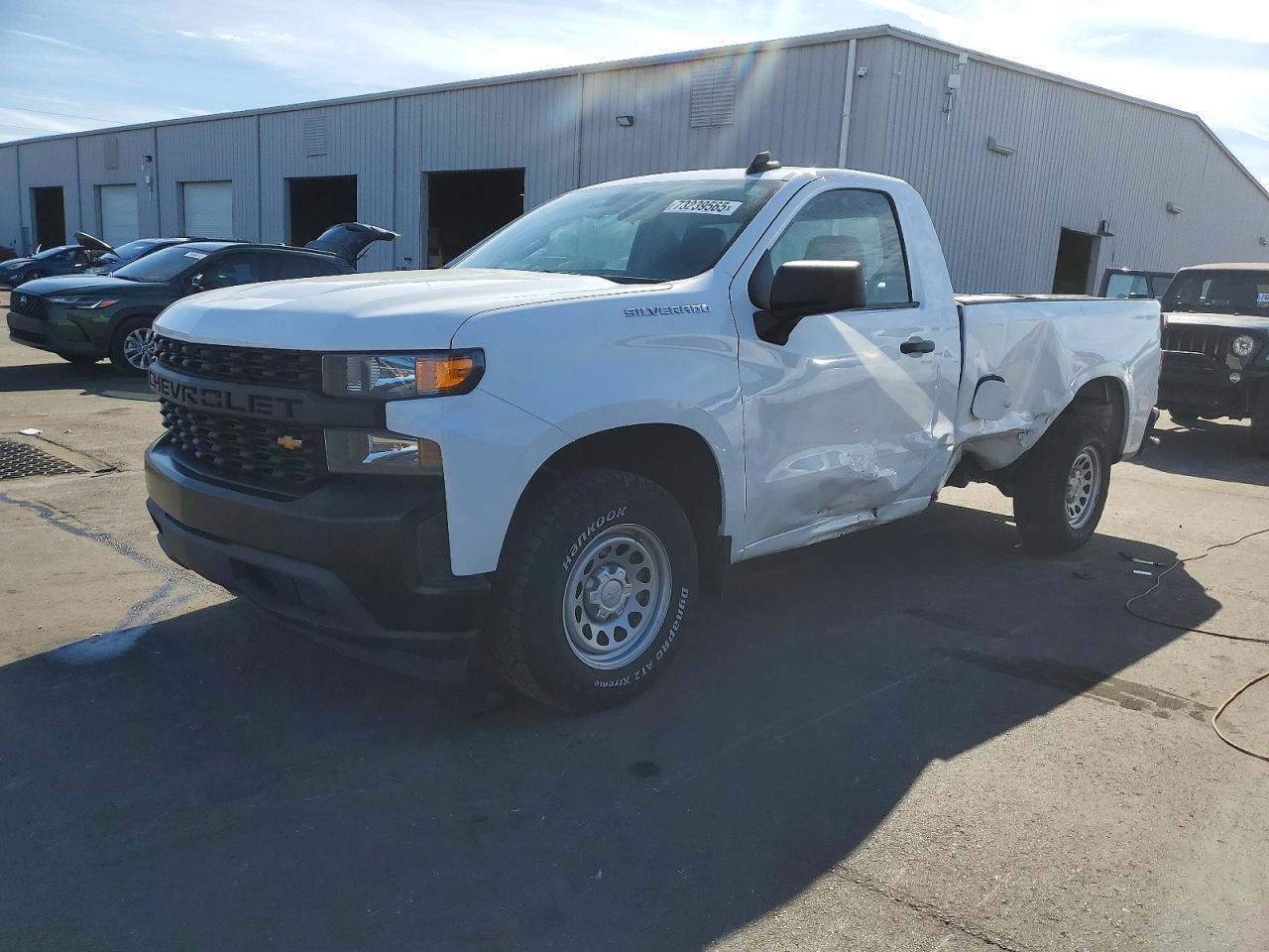 2021 Chevrolet Silverado C1500 - zdjęcie główne