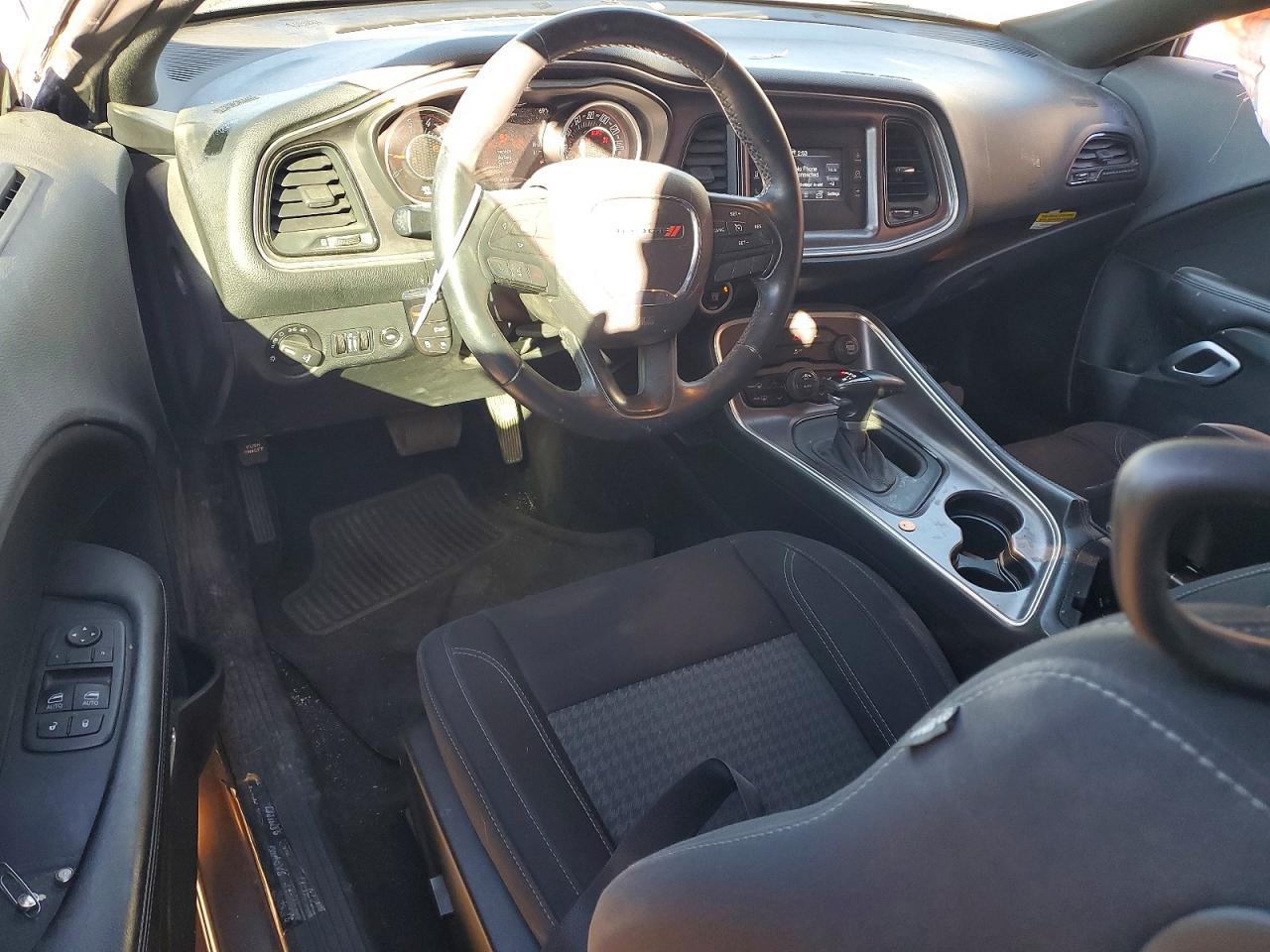 2015 Dodge Challenger Sxt - zdjęcie 8