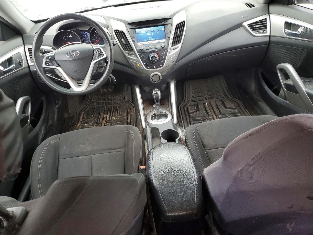 2016 Hyundai Veloster - zdjęcie 8