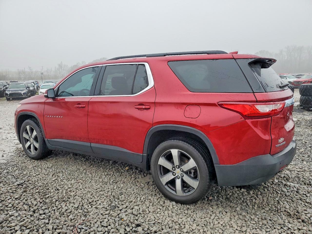 2020 Chevrolet Traverse Lt - zdjęcie 2