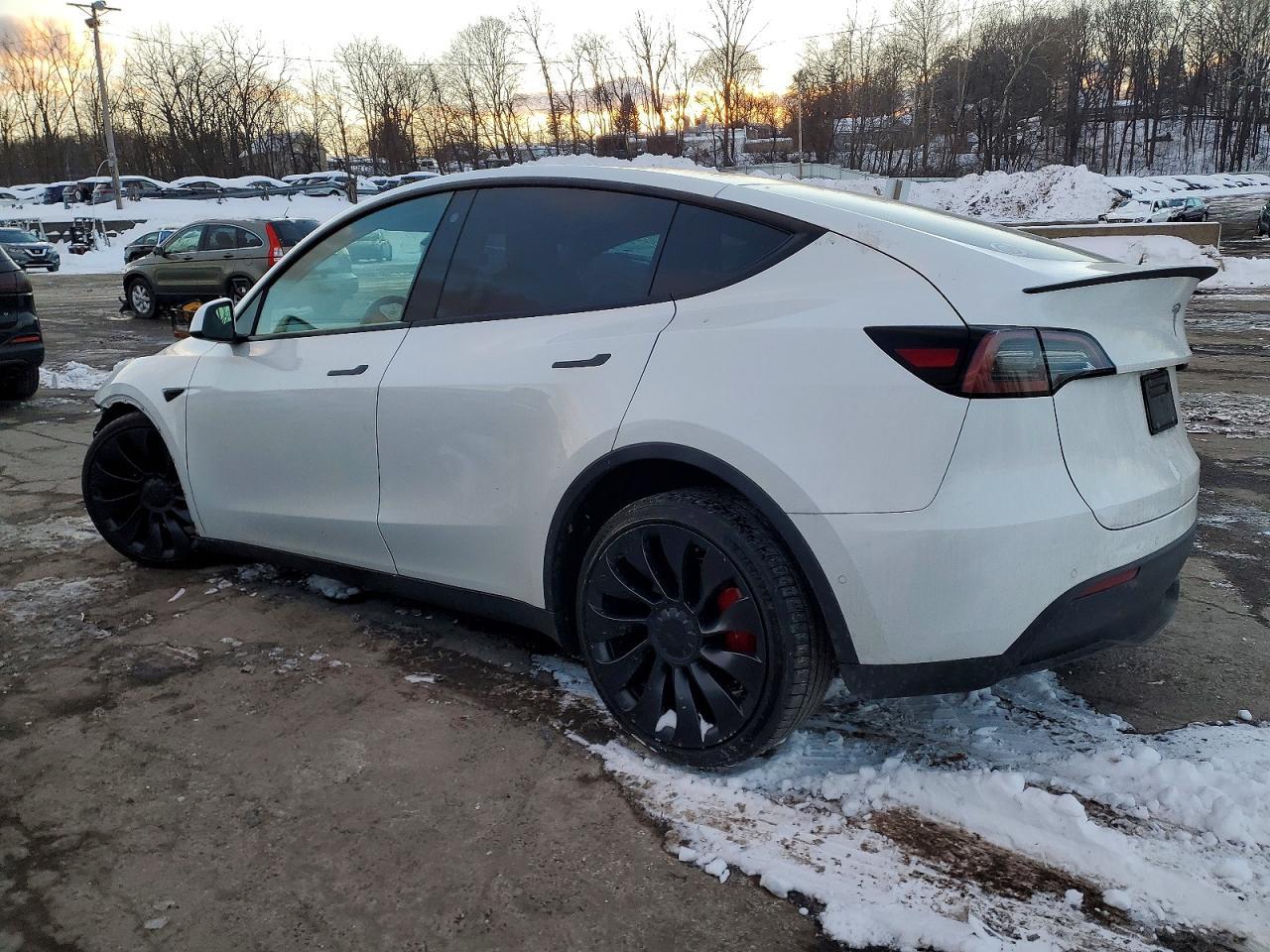 2022 Tesla Model Y - zdjęcie 2