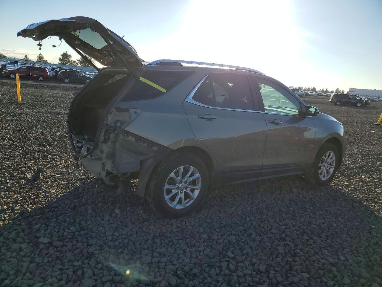 2018 Chevrolet Equinox Lt - zdjęcie 3