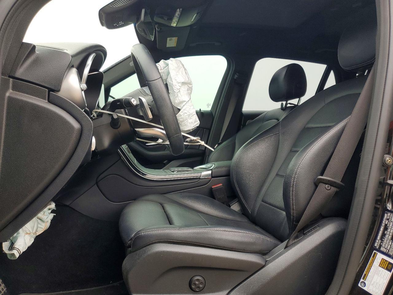 2021 Mercedes-Benz Glc 300 - zdjęcie 7