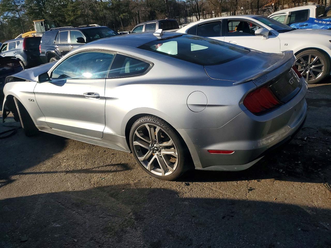 2022 Ford Mustang Gt - zdjęcie 2