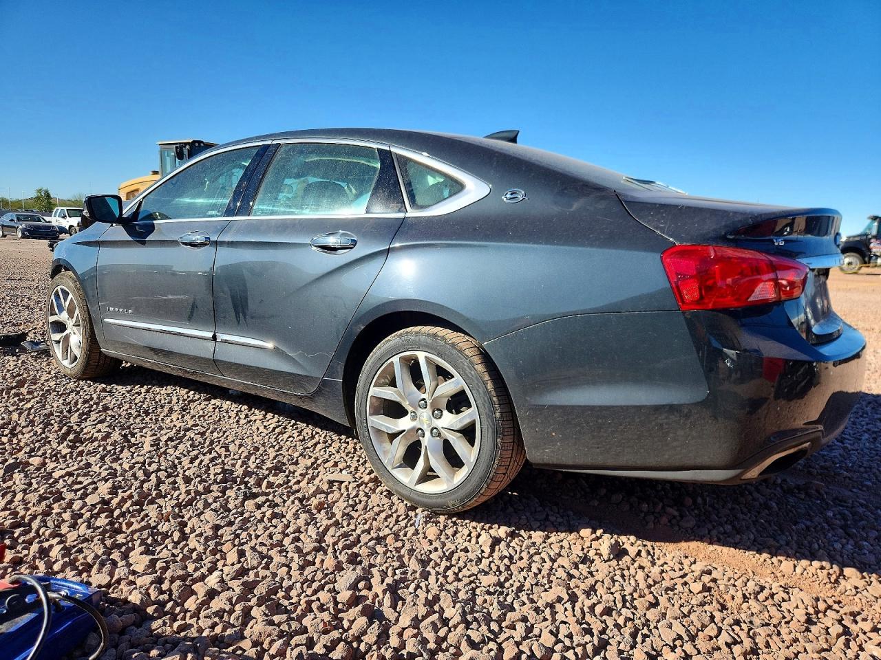 2018 Chevrolet Impala Premier - zdjęcie 2