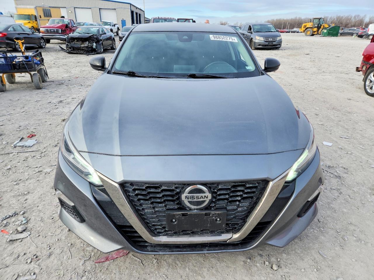 2022 Nissan Altima Sr - zdjęcie 5