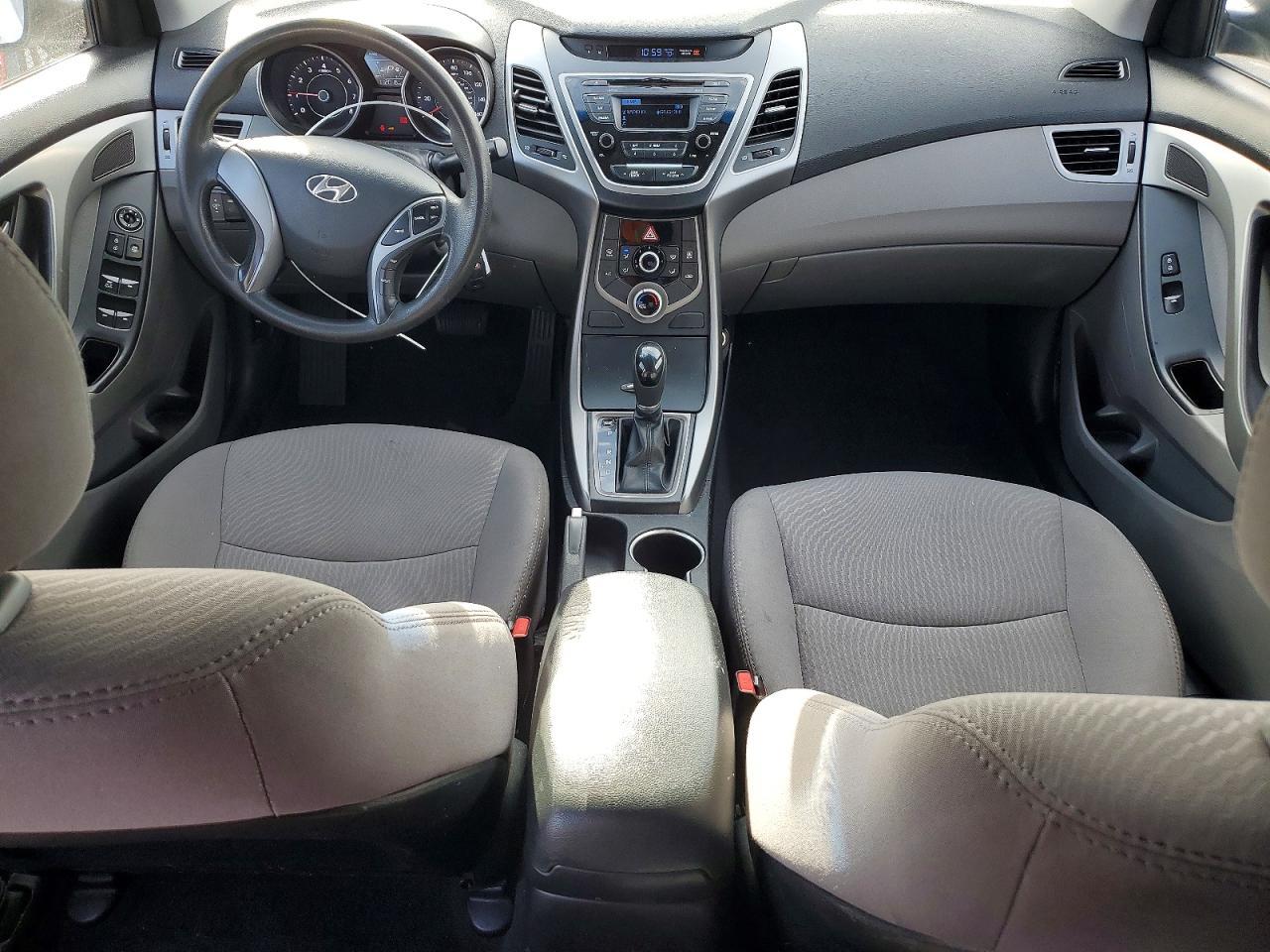 2016 Hyundai Elantra Se - zdjęcie 8