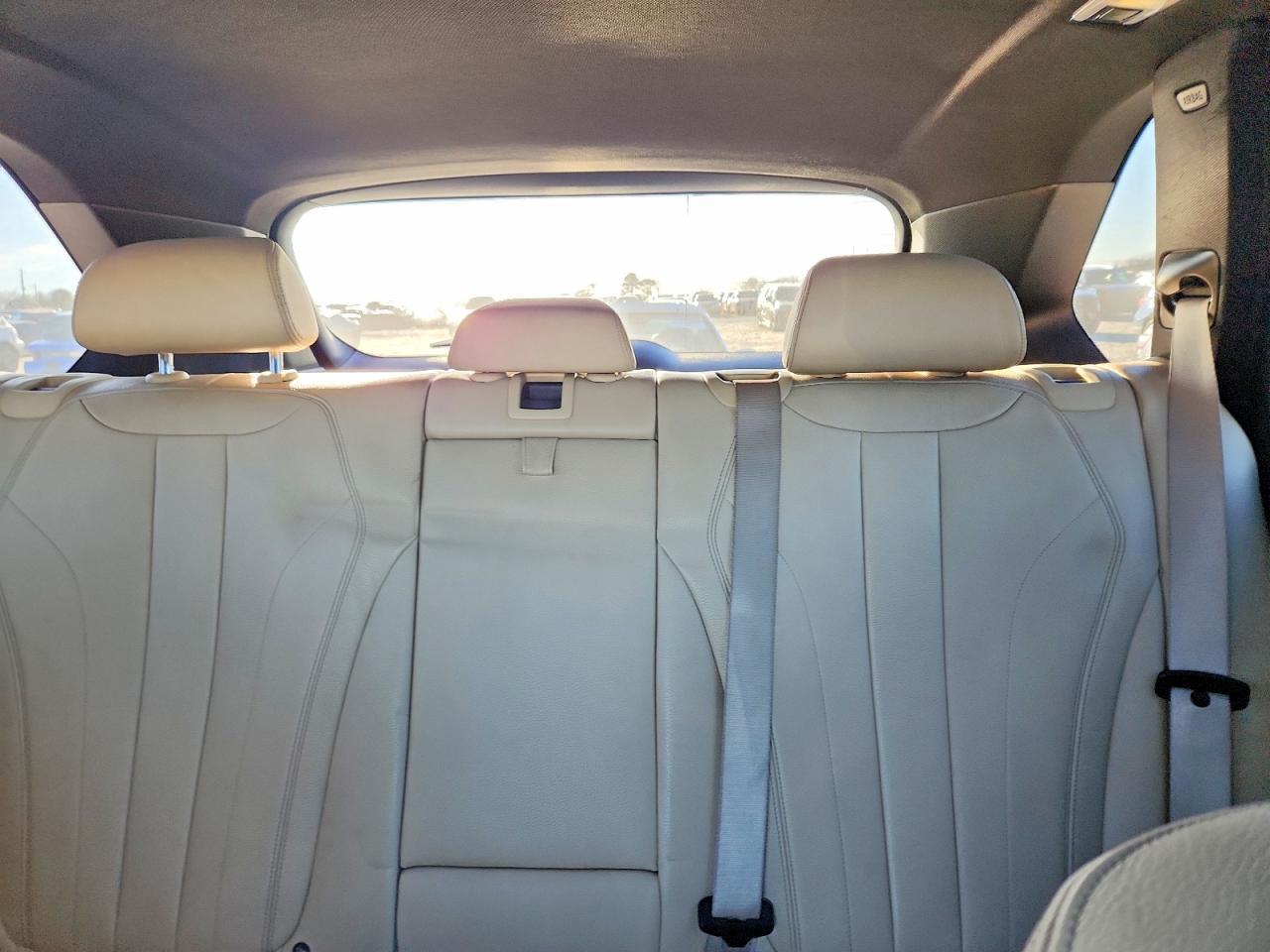 2017 BMW X5 xDrive35I - zdjęcie 10