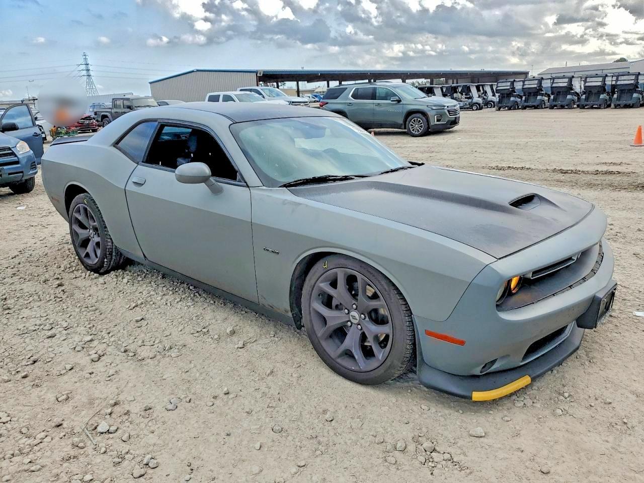 2019 Dodge Challenger R/T - zdjęcie 4