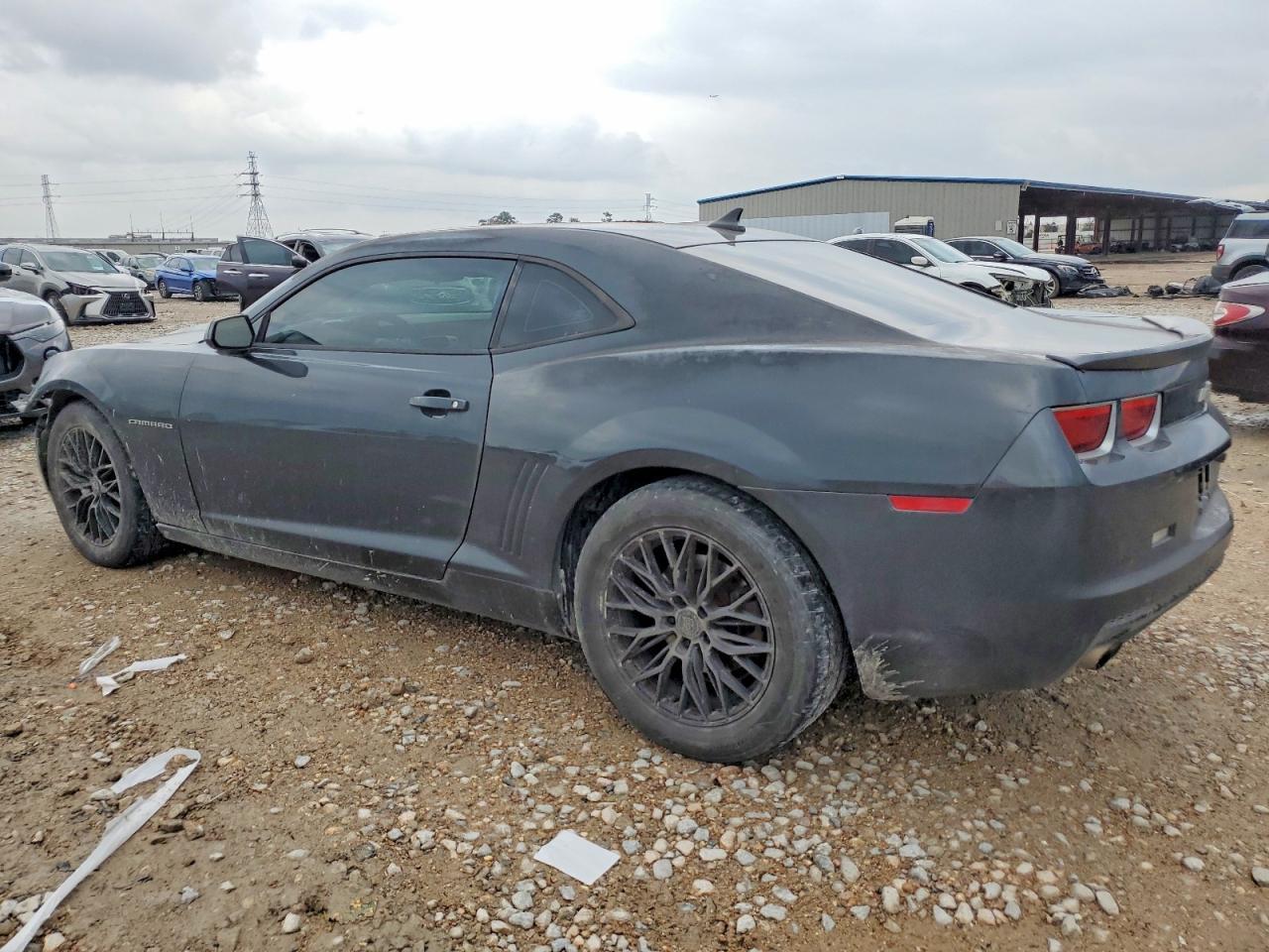 2013 Chevrolet Camaro Ls - zdjęcie 2