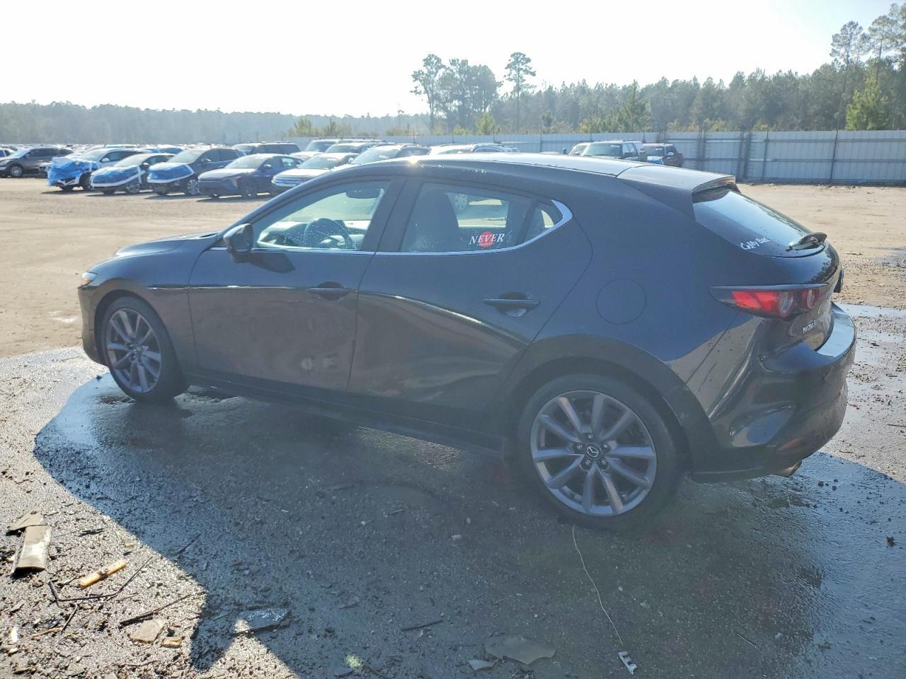 2021 Mazda 3 Select - zdjęcie 2