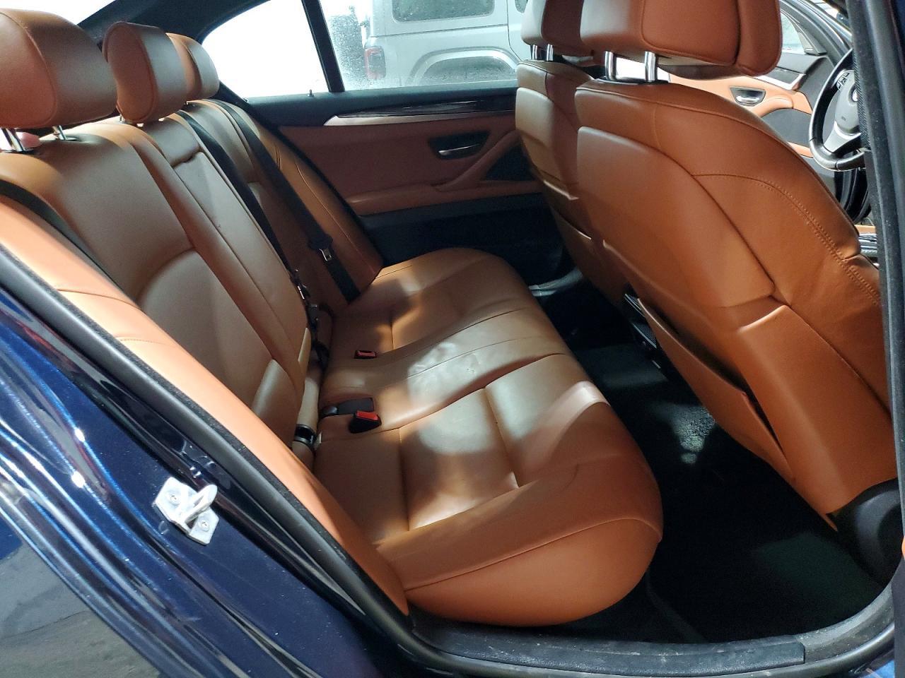 2016 BMW 550 Xi - zdjęcie 10