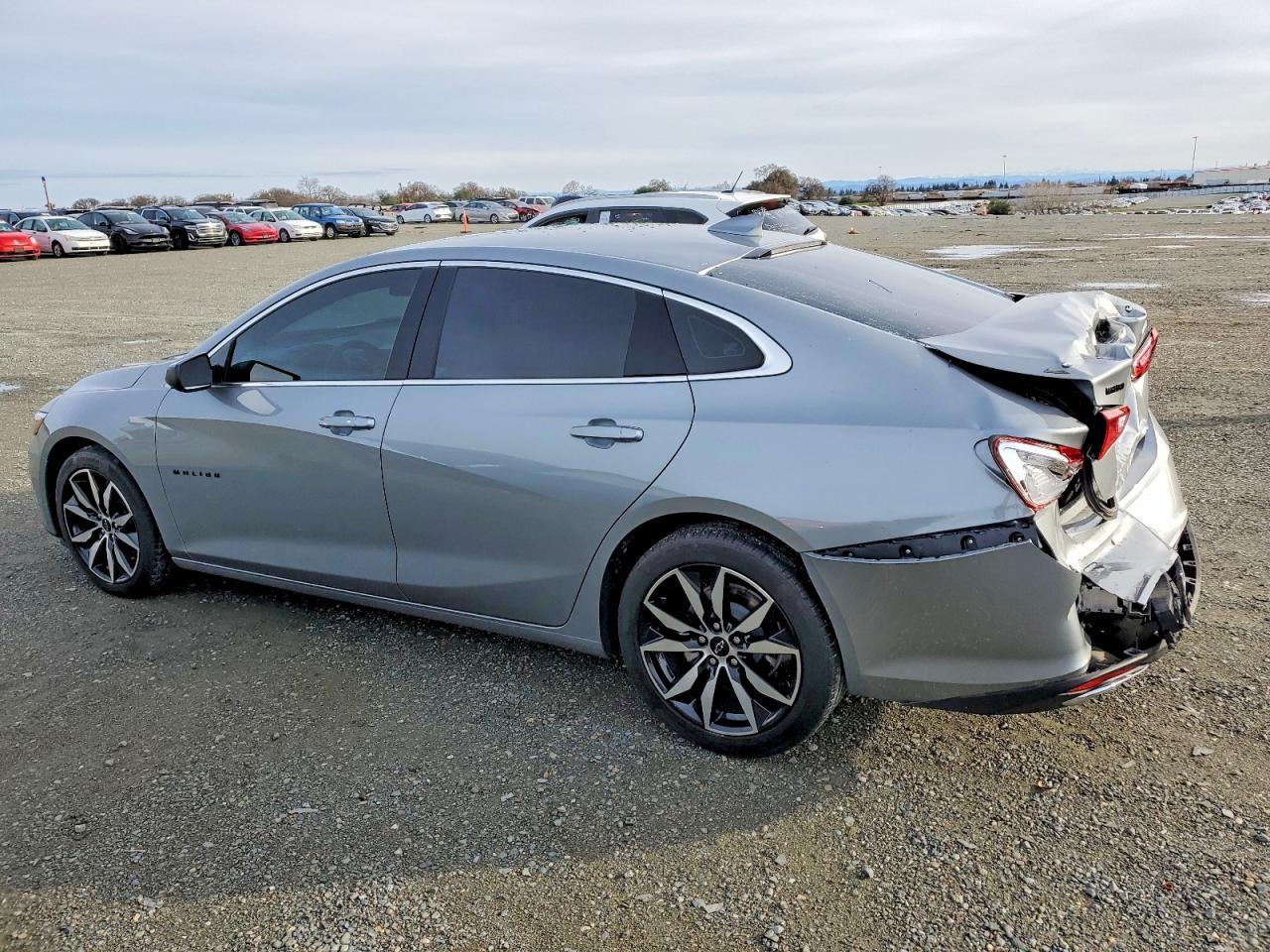 2024 Chevrolet Malibu Rs - zdjęcie 2