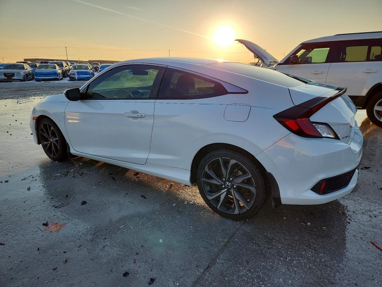 2019 Honda Civic Sport - zdjęcie 2