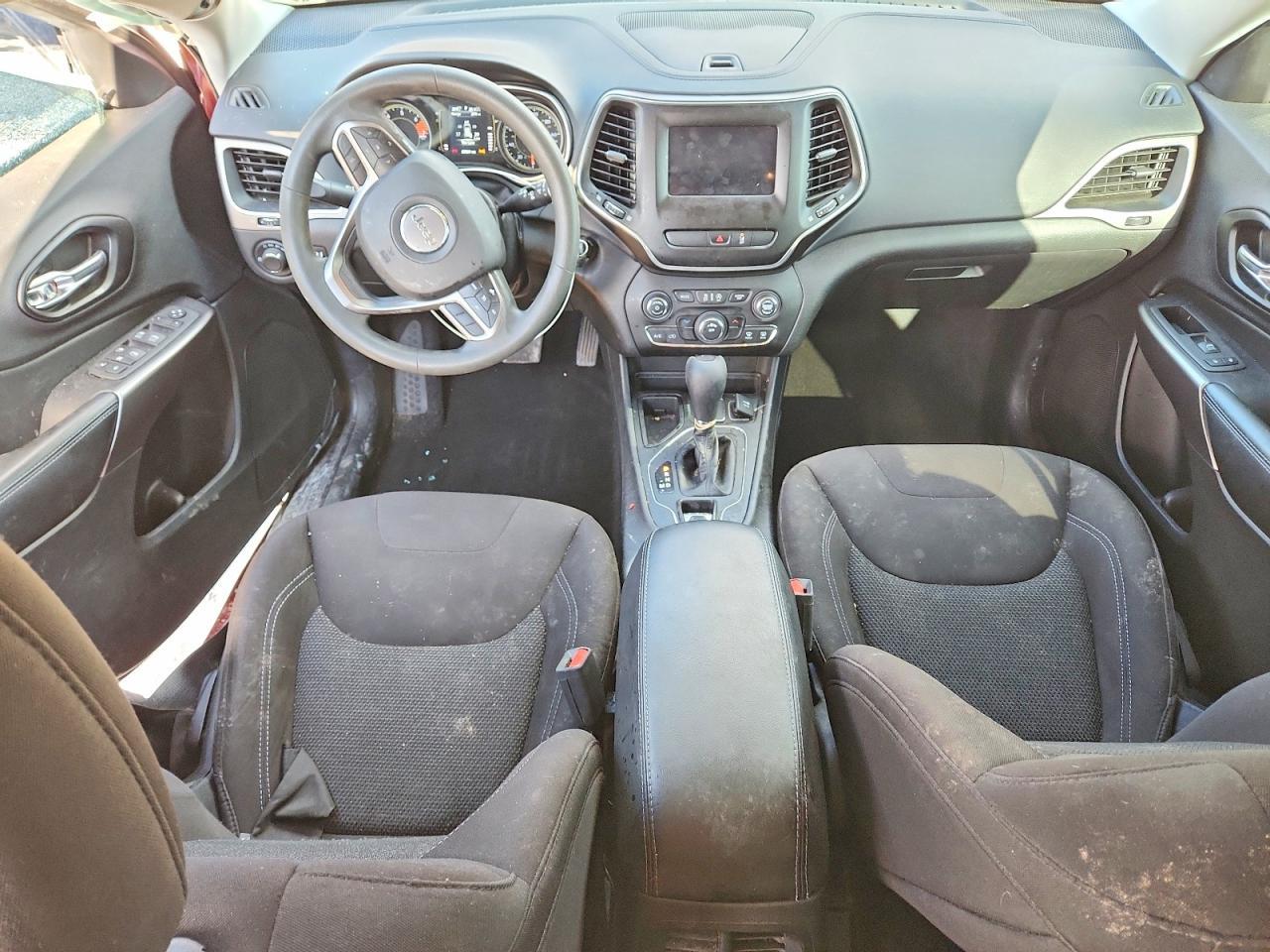 2021 Jeep Cherokee Latitude - zdjęcie 8