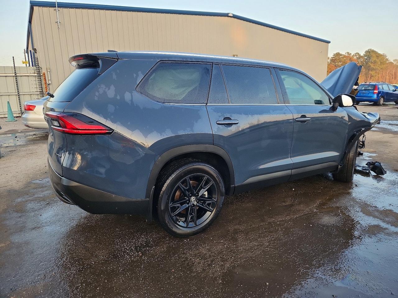 2025 Toyota Grand Highlander Limited - zdjęcie 3