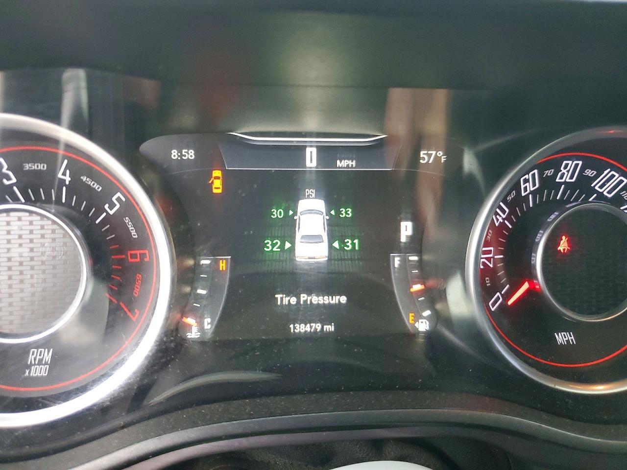 2015 Dodge Challenger Sxt - zdjęcie 9