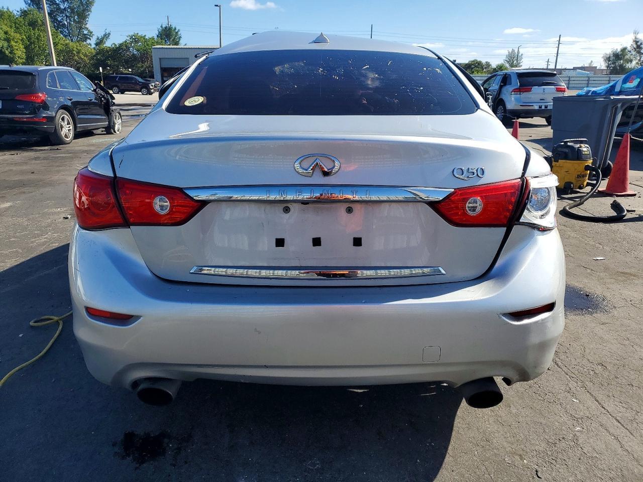 2017 Infiniti Q50 Premium - zdjęcie 6