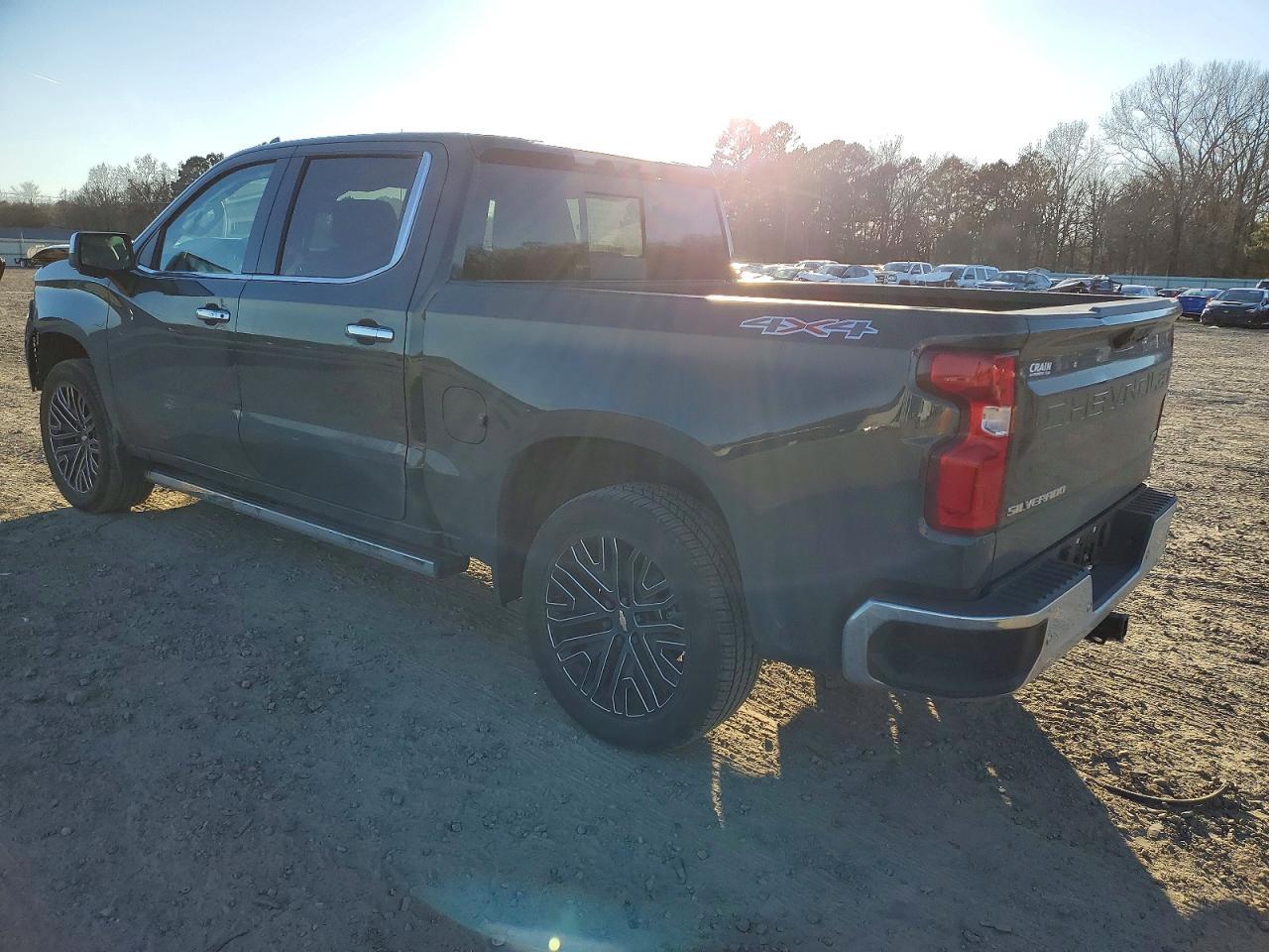 2025 Chevrolet Silverado K1500 Ltz - zdjęcie 2