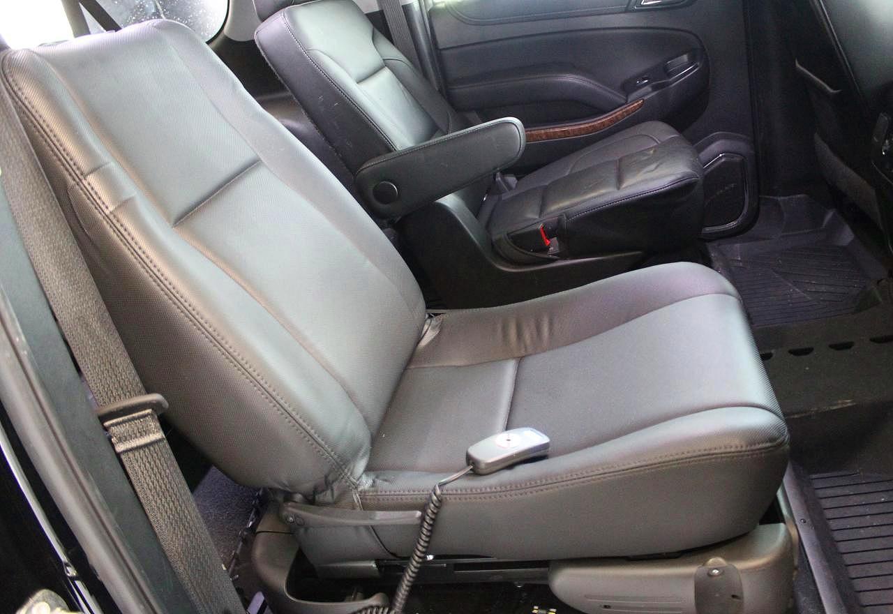 2020 Chevrolet Suburban K1500 Premier - zdjęcie 6