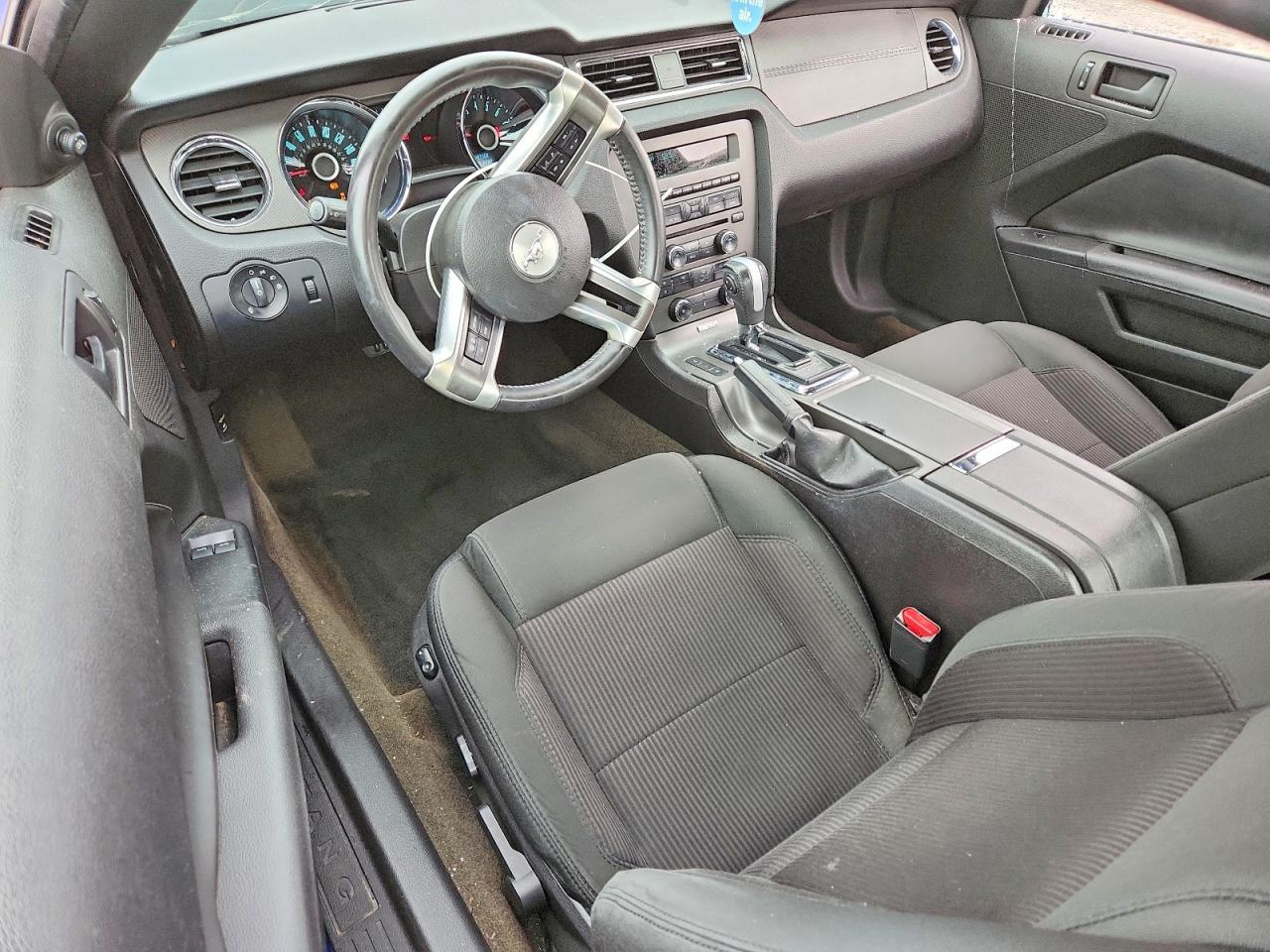 2014 Ford Mustang - zdjęcie 8