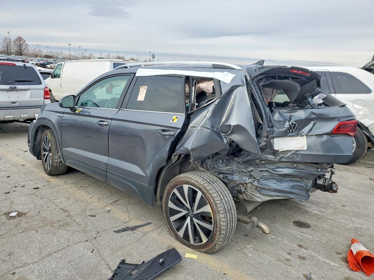 2024 Volkswagen Taos Se - zdjęcie 2