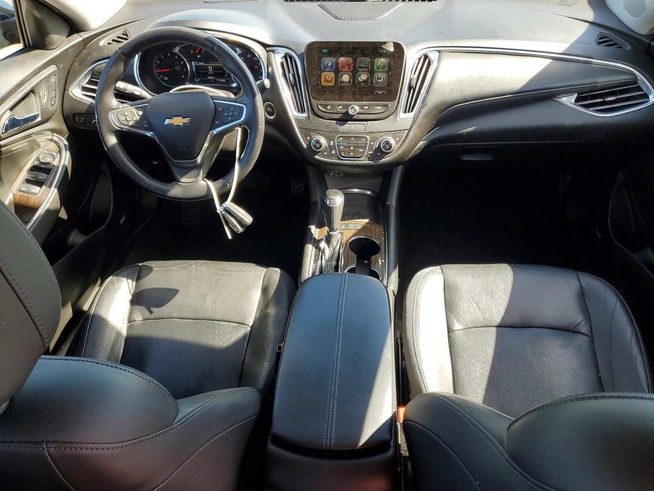 2018 Chevrolet Malibu Premier - zdjęcie 8