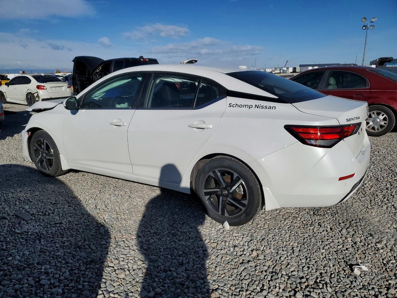 2025 Nissan Sentra Sv - zdjęcie 2