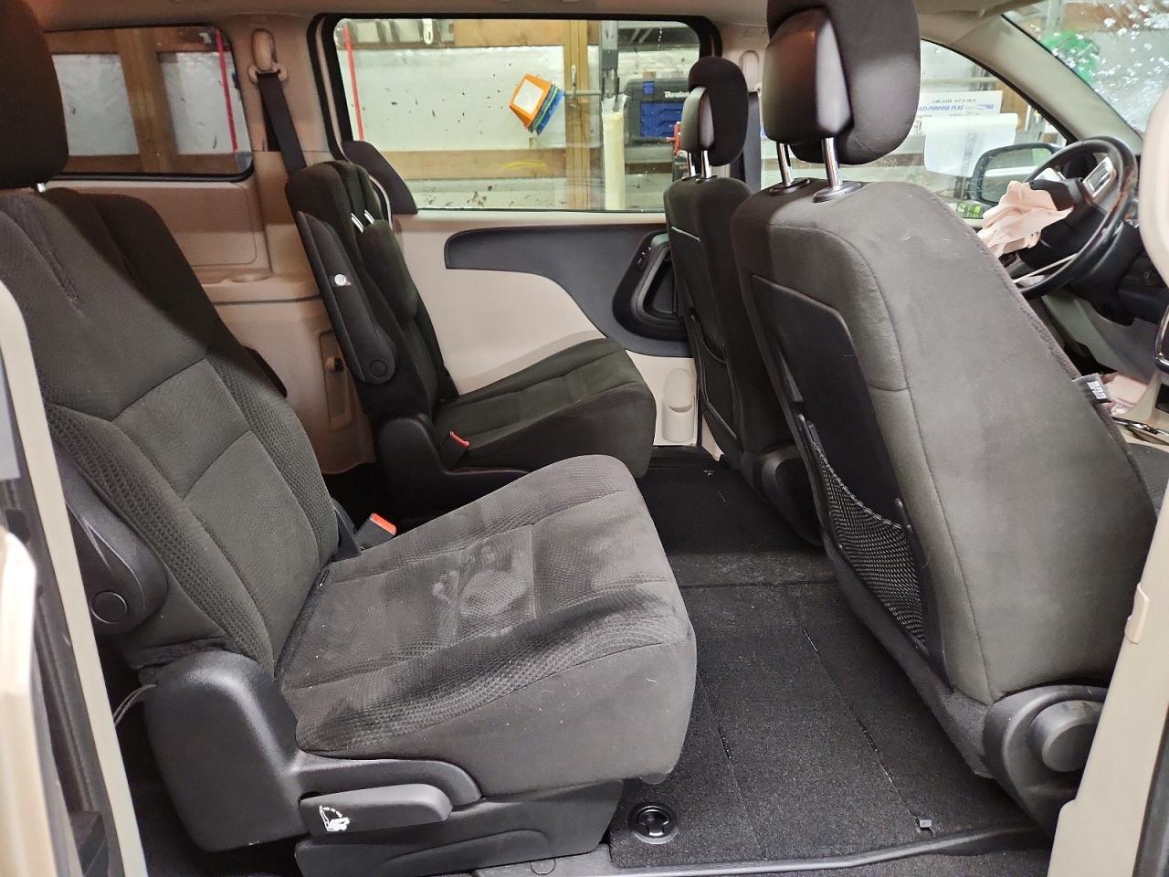 2015 Dodge Grand Caravan Sxt - zdjęcie 11