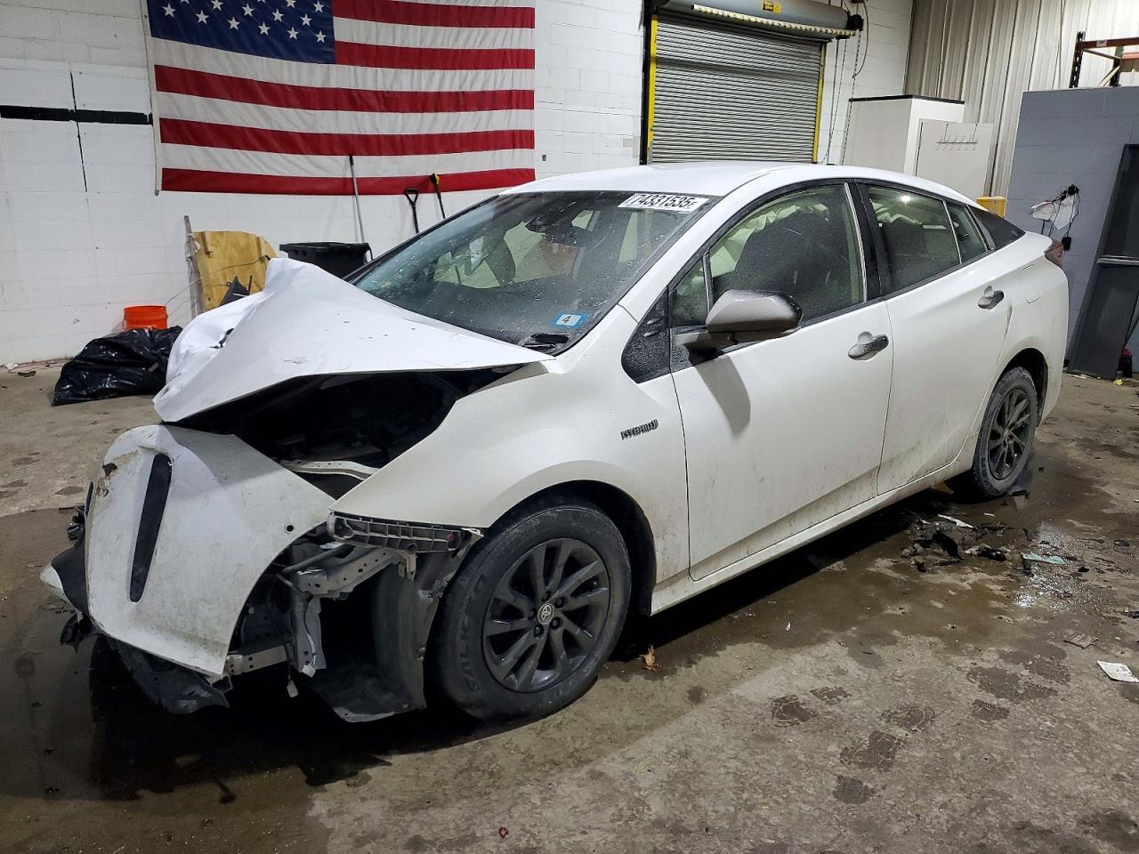 2022 Toyota Prius Le - zdjęcie główne