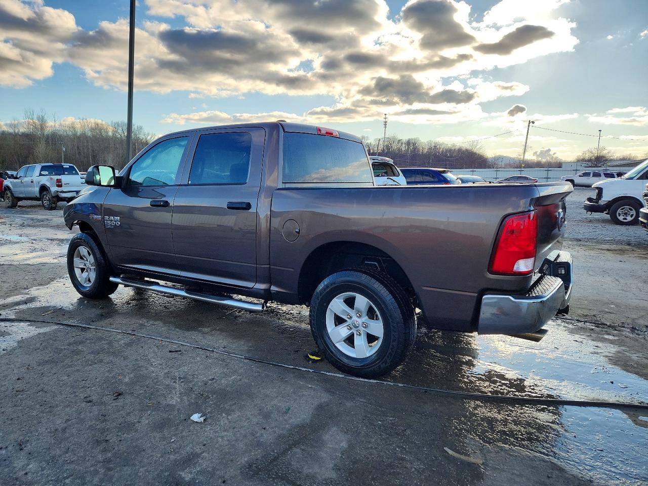 2020 Ram 1500 Classic Tradesman - zdjęcie 2