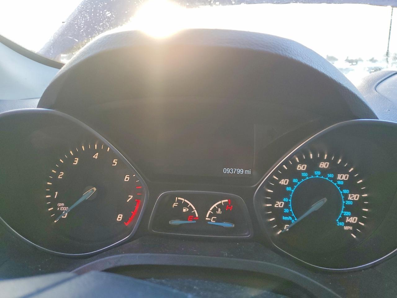 2014 Ford Escape Titanium - zdjęcie 9