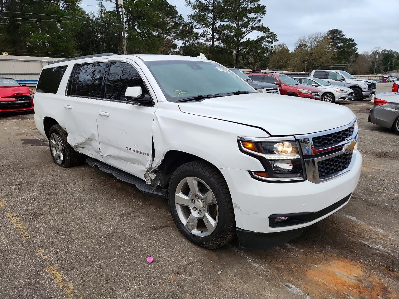 2018 Chevrolet Suburban C1500 Lt - zdjęcie 4