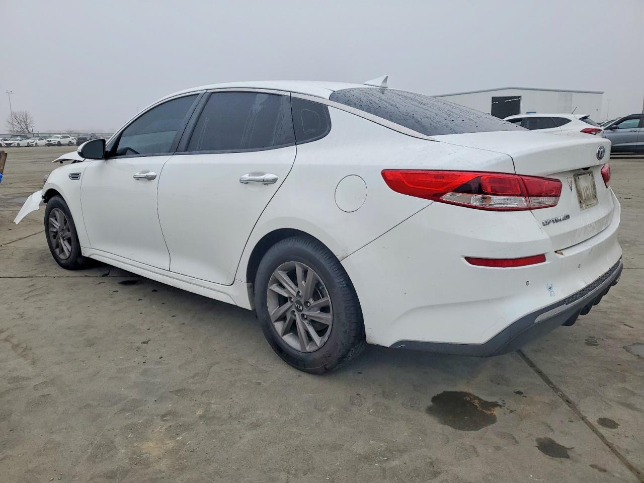 2020 Kia Optima Lx - zdjęcie 2