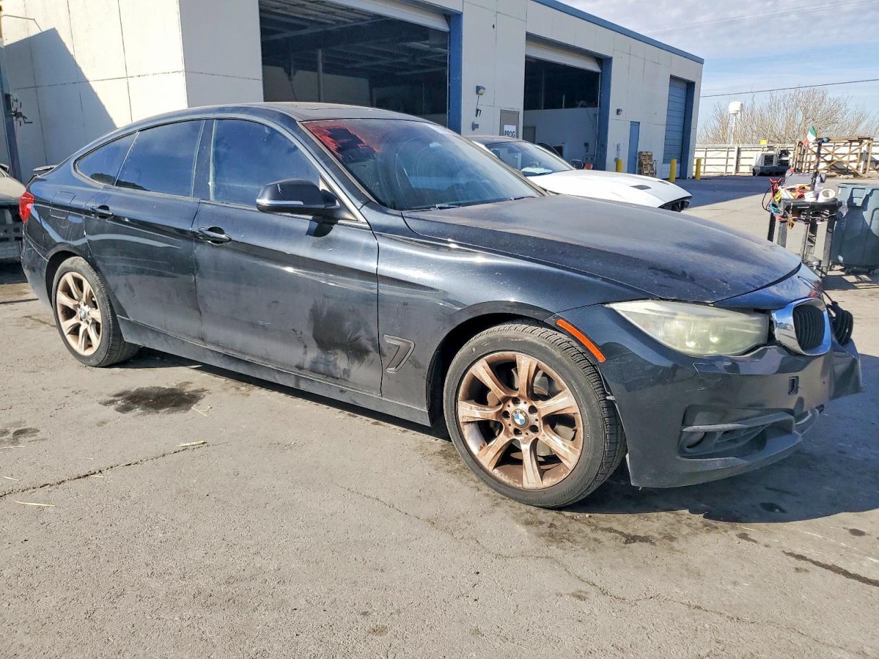 2014 BMW 335 Xigt - zdjęcie 4