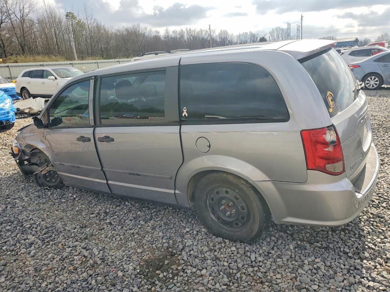 2014 Dodge Grand Caravan Se - zdjęcie 2