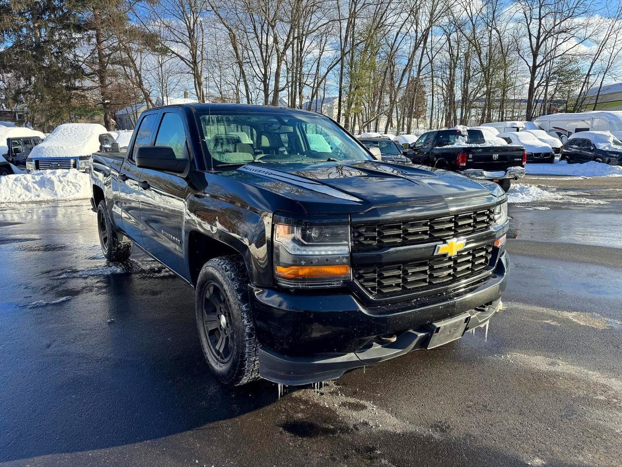2017 Chevrolet Silverado K1500 Custom - zdjęcie 4