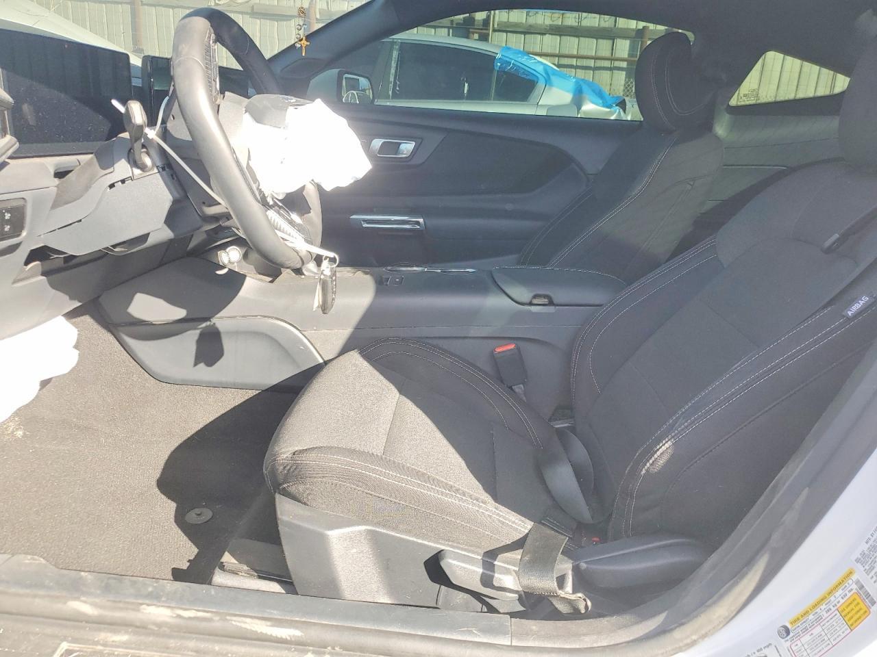 2024 Ford Mustang Gt - zdjęcie 7