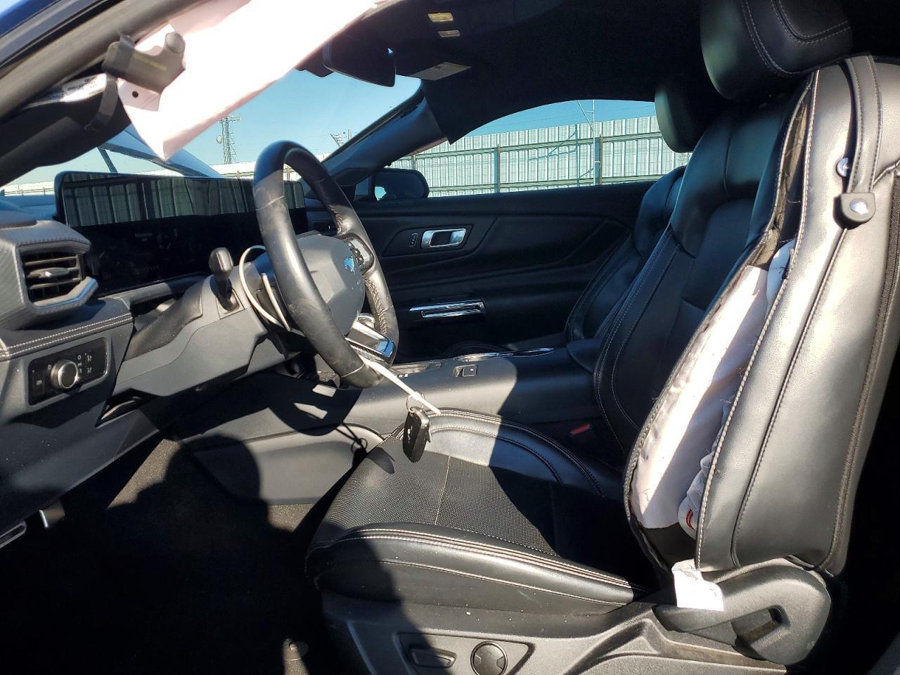 2024 Ford Mustang Gt - zdjęcie 7