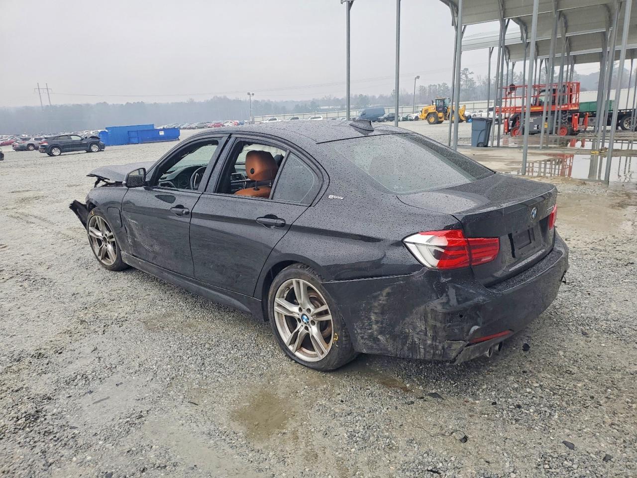 BMW Seria 3 - zdjęcie 2