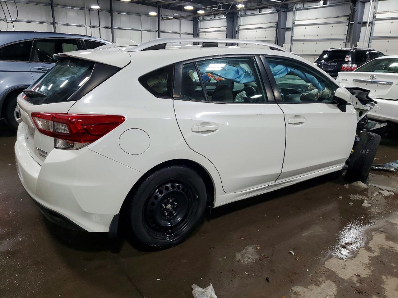 2017 Subaru Impreza Premium - zdjęcie 3