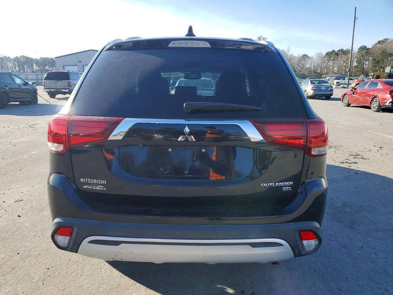 2019 Mitsubishi Outlander Se - zdjęcie 6