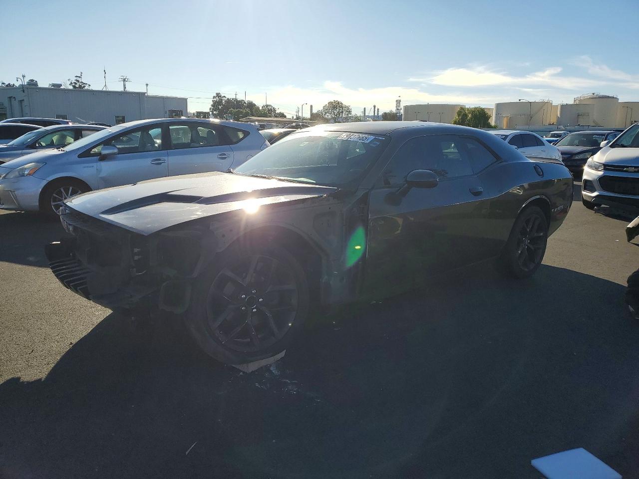 2021 Dodge Challenger Sxt - zdjęcie główne